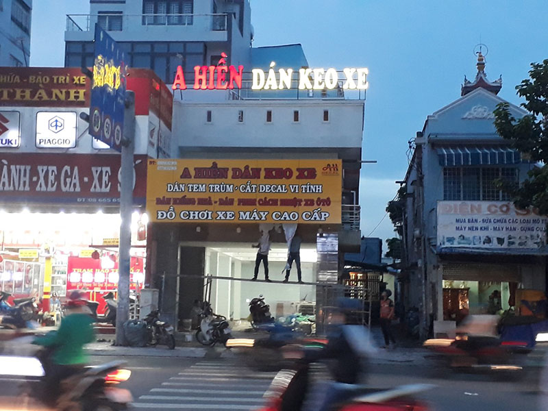 Bảng hiệu alu